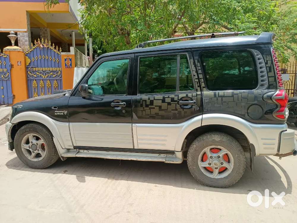 Mahindra Scorpio 2010 Car