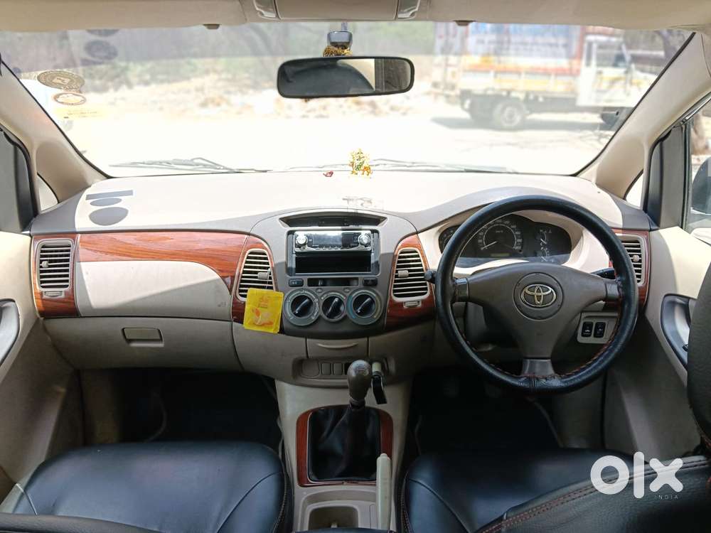 Toyota Innova 2.5 G (diesel) 8 Seater Bs Iv, 2007, Diesel