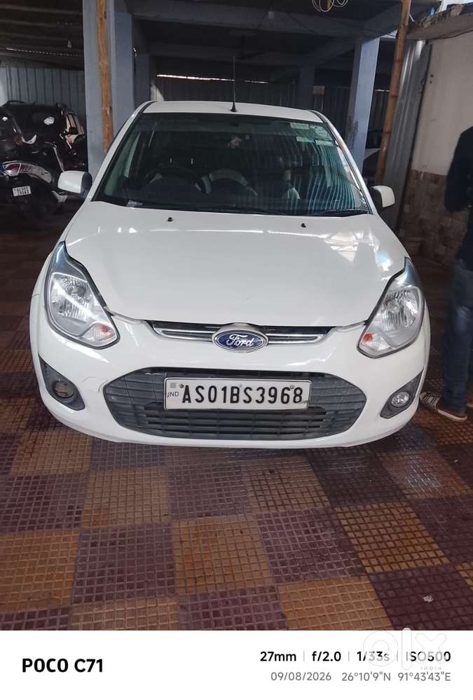 Ford Figo 1.2p Trend Mt, 2015, Petrol