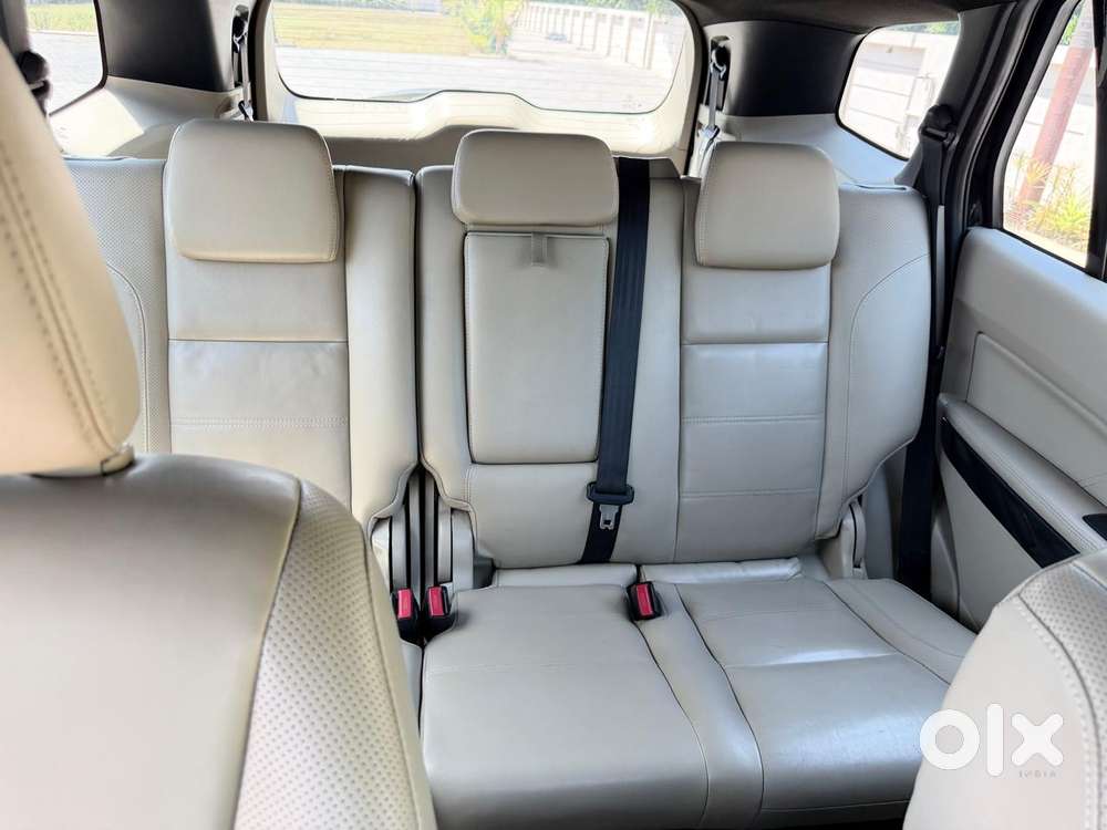 Ford Endeavour 3.2 Titanium At 4x4, 2017, Diesel