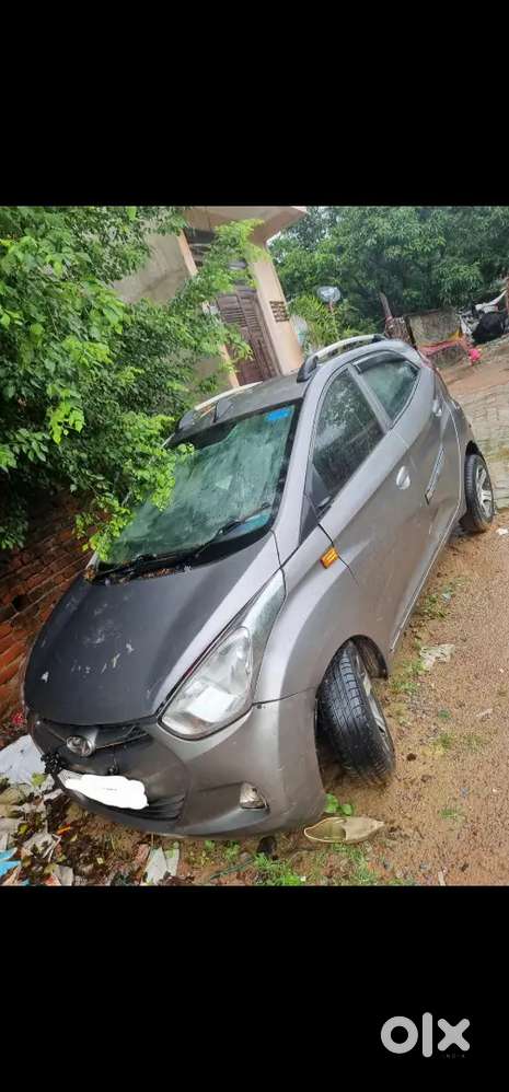 Hyundai Eon Era 2014 Petrol With Alloy Wheels + Infotainment System Wo