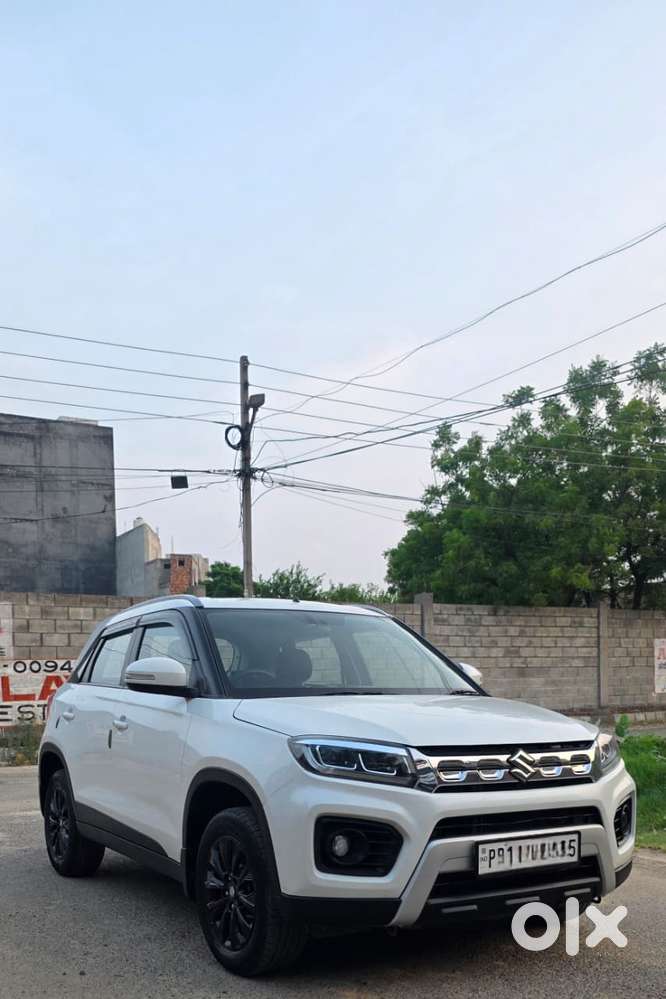 Maruti Suzuki Brezza 1.5 Zxi Smart Hybrid, 2021, Petrol