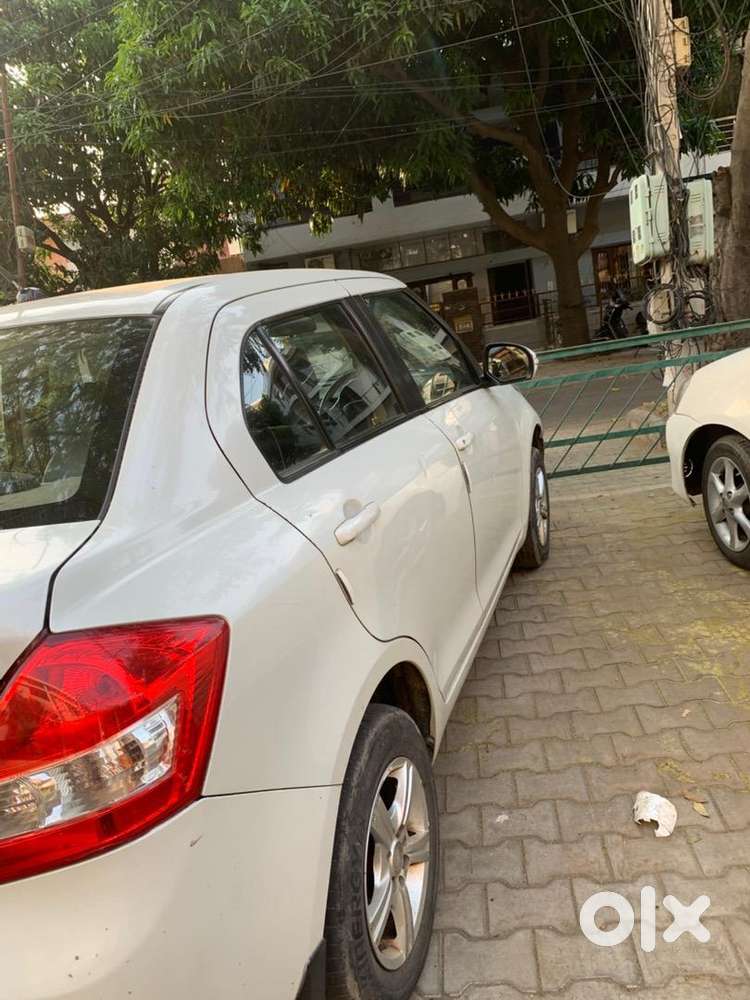 2013 Maruti Suzuki Dzirediesel Car