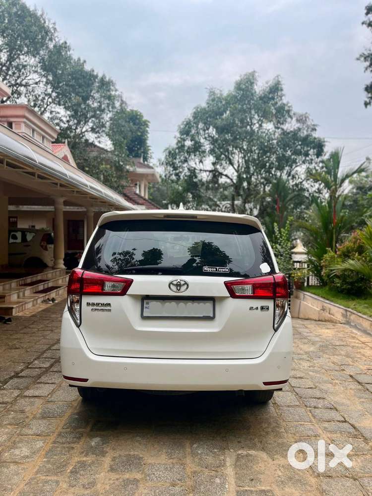 Toyota Innova Crysta 2021