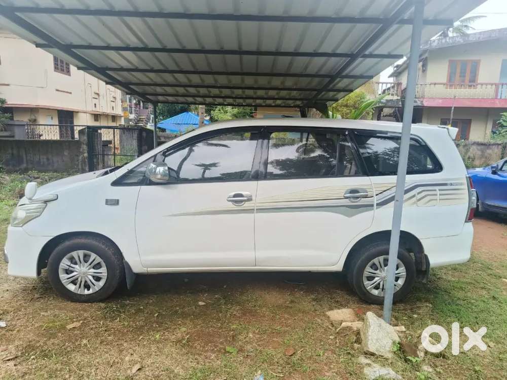 Toyota Innova 2013