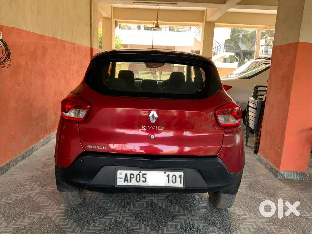 Teacher Maintained Renault Kwid Rxt High-end With Full Showroom Track