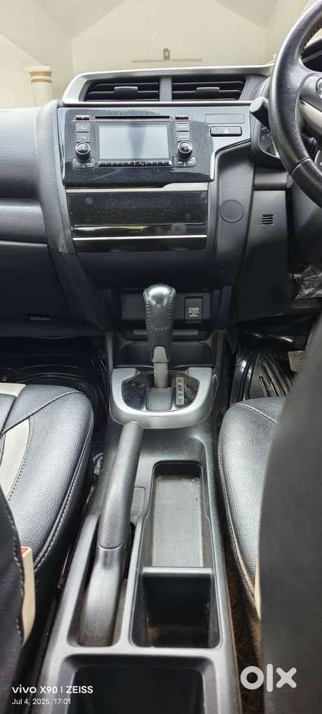 Honda Jazz V Automatic, 2017, Petrol