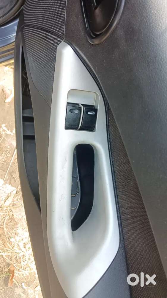 Single Owner New Tyre 5 Fc Ins Current Seat Cover New Led Touch