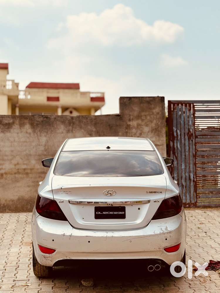 Hyundai Verna 2012 Model