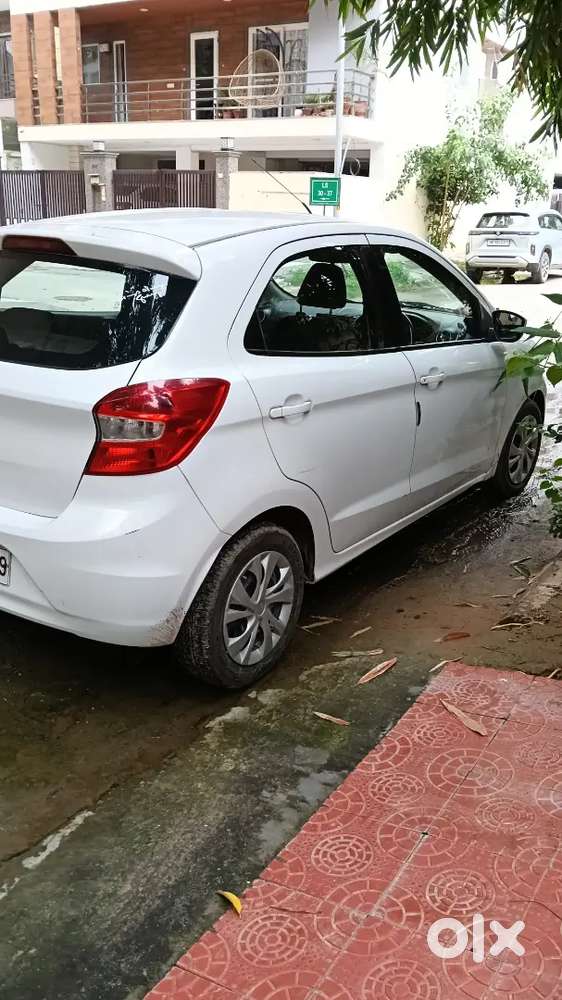 Ford Figo Petrol Titanium 2017