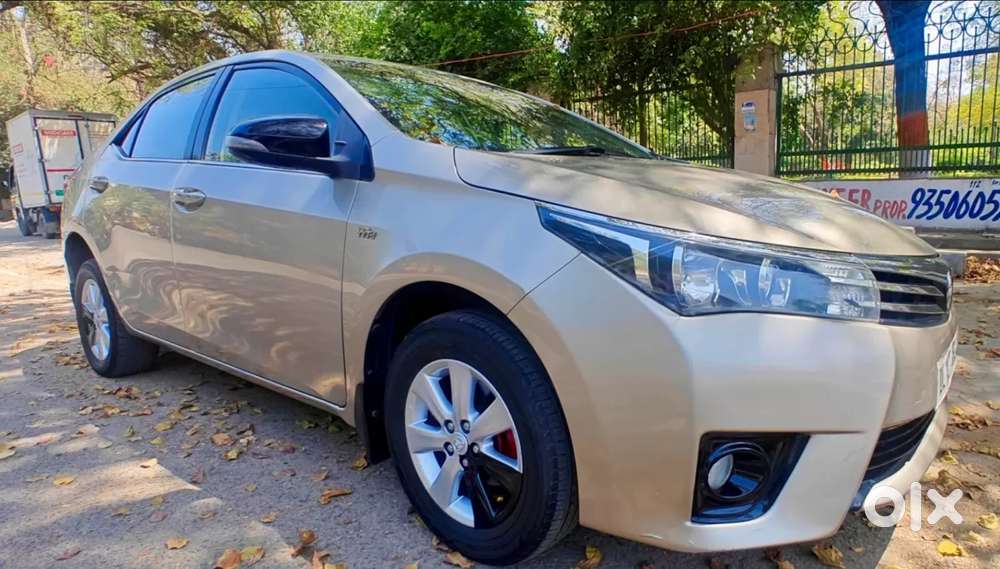 Toyota Corolla Altis 1.8 G Cvt, 2015, Petrol