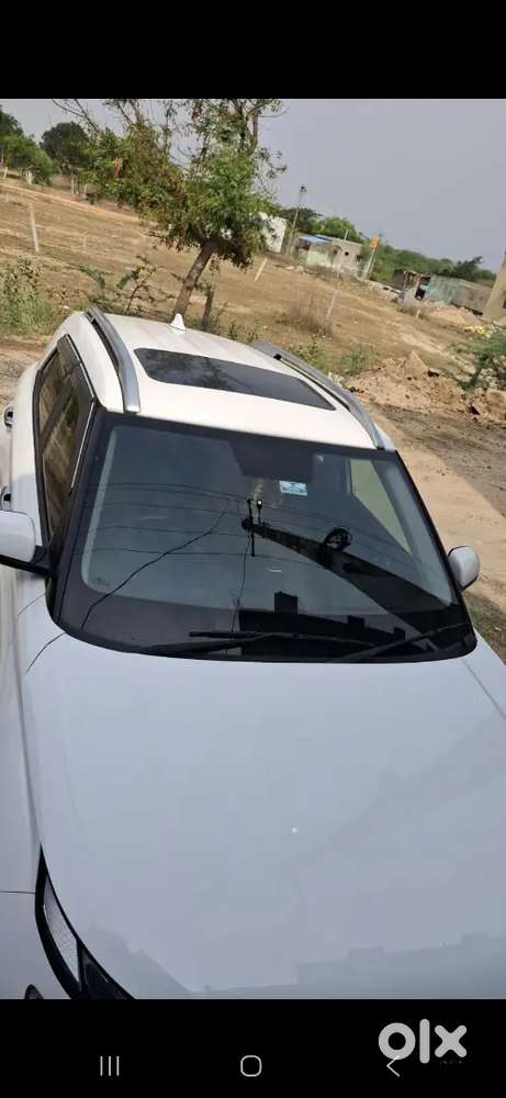 Hyundai New Venue 2023 Petrol 8999 Km Driven