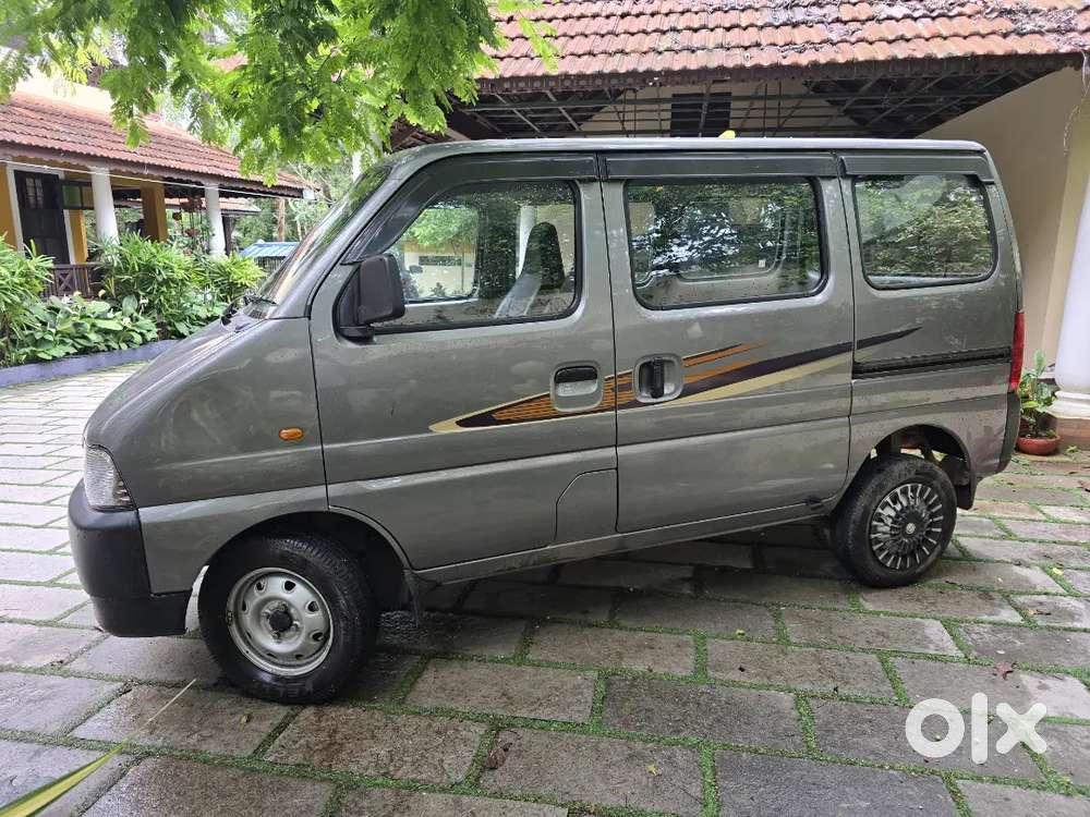 Maruti Suzuki Eeco 2022 Petrol Well Maintained