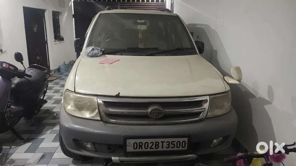 Tata Safari Dicor 2011