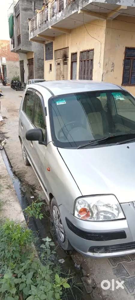 Santro Car Hai Bilkul Ok H Engane Se Or Body Se Bhout Bdya Hai