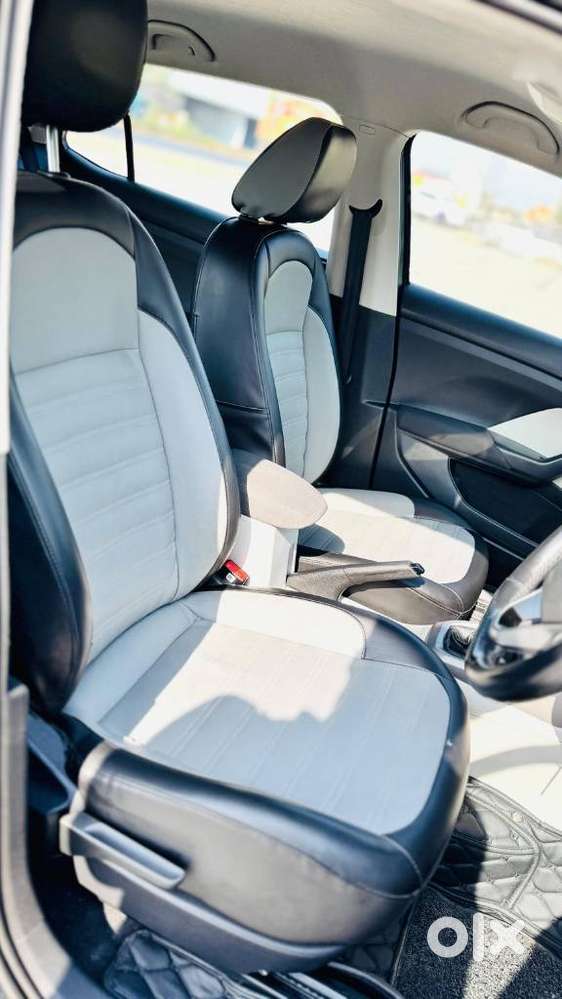 Volkswagen Taigun 1.0 Tsi Highline At, 2022, Petrol