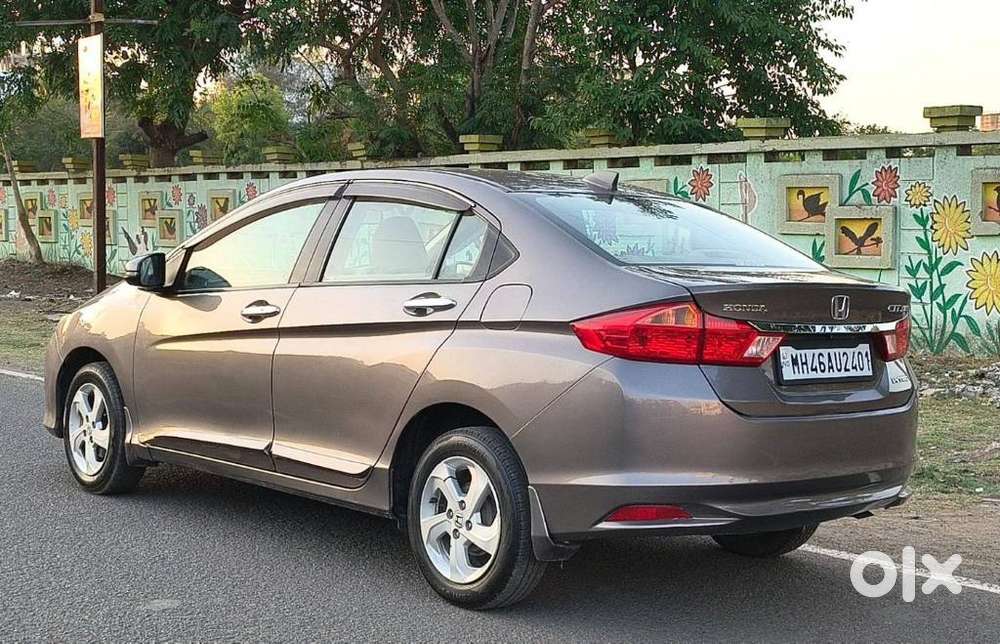 Honda City V At Sunroof I-vtec, 2016, Petrol