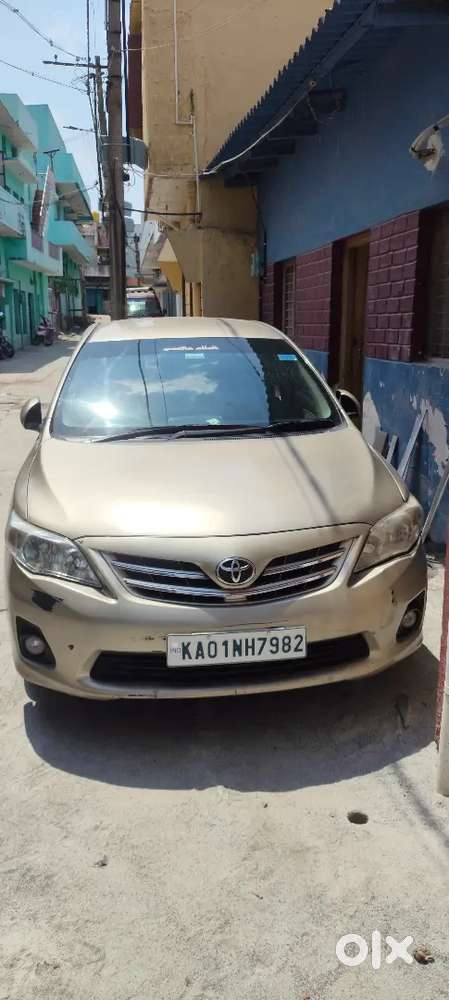 Toyota Corolla Altis 2011 Petrol Well Maintained