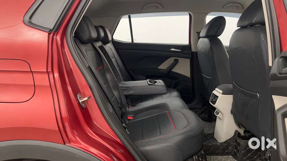 Volkswagen Taigun 1.0 Tsi Highline At, 2022, Petrol
