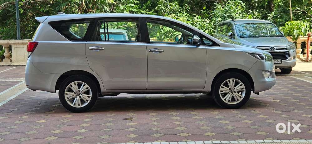 Toyota Innova Crysta 2.8z Automatic, 2017, Diesel