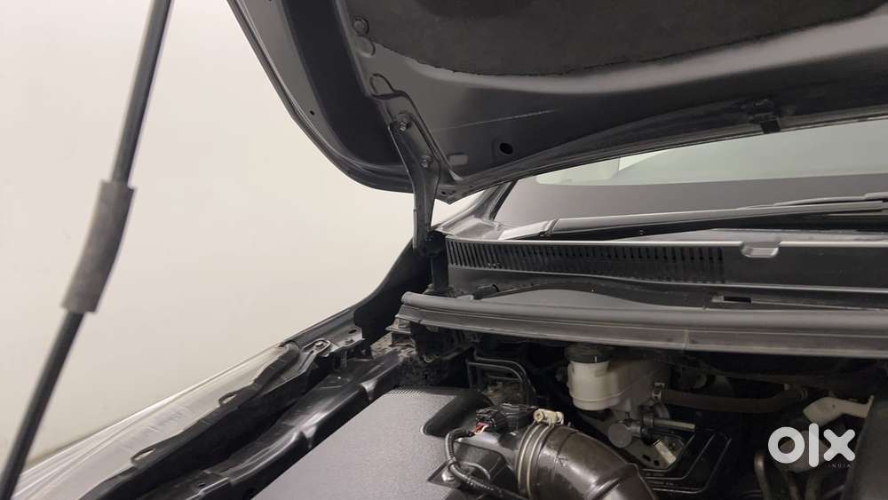 Toyota Innova Crysta 2.4 V 8 Str, 2018, Diesel