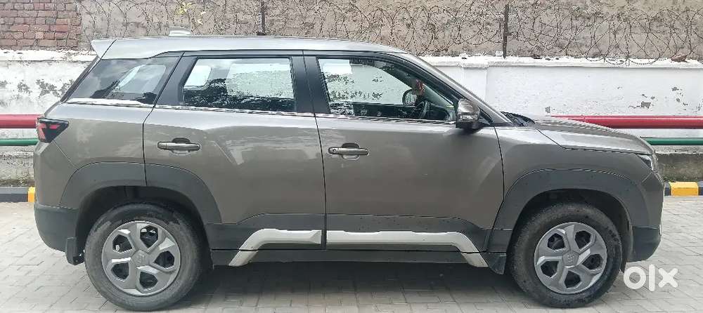 Maruti Brezza Lxi Smart Hybrid 2022  Single Owner