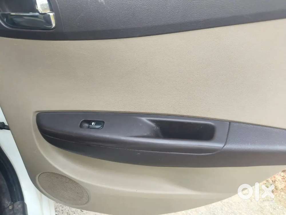 Hyundai I20 2010 Diesel 122000 Km Driven