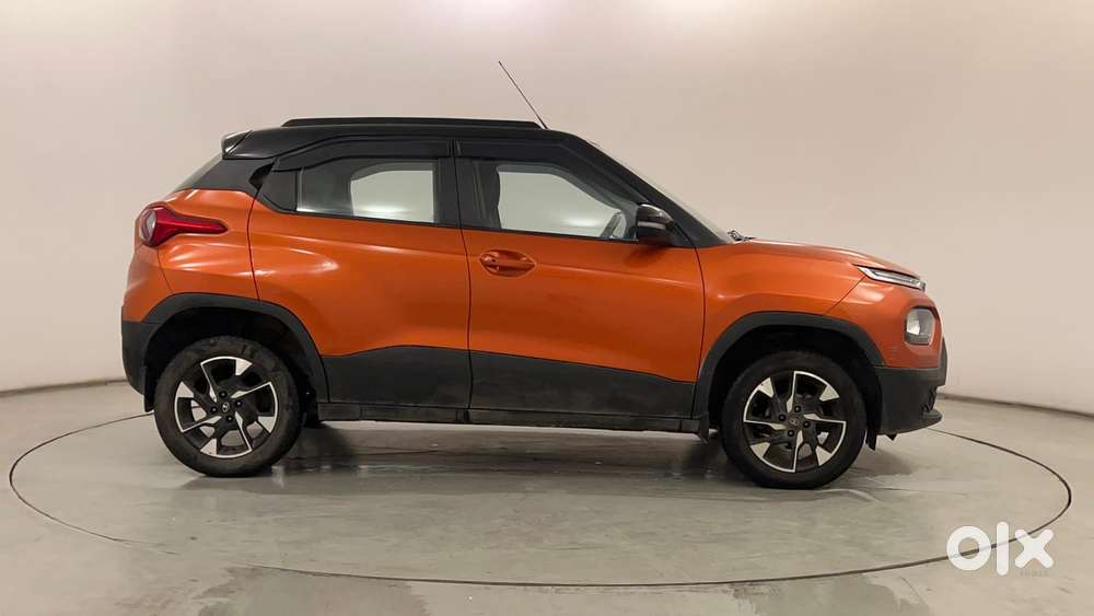Tata Punch 1.2 Revotron Creative Amt Dual Tone, 2022, Petrol