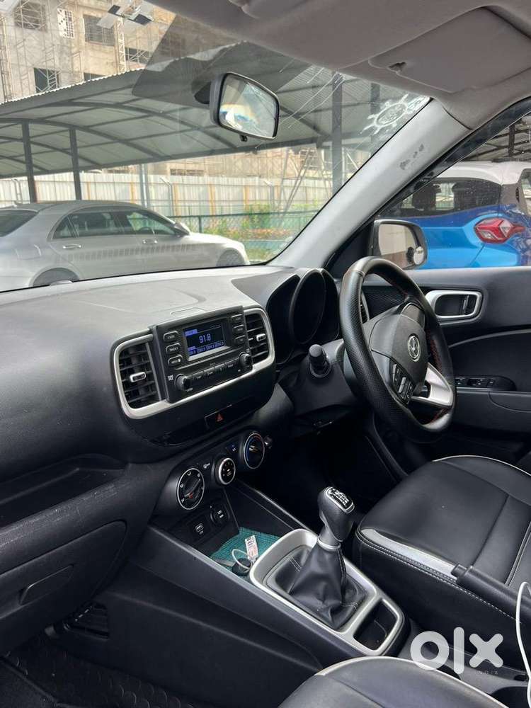 Hyundai Venue 2019 Diesel 48500 Km Driven