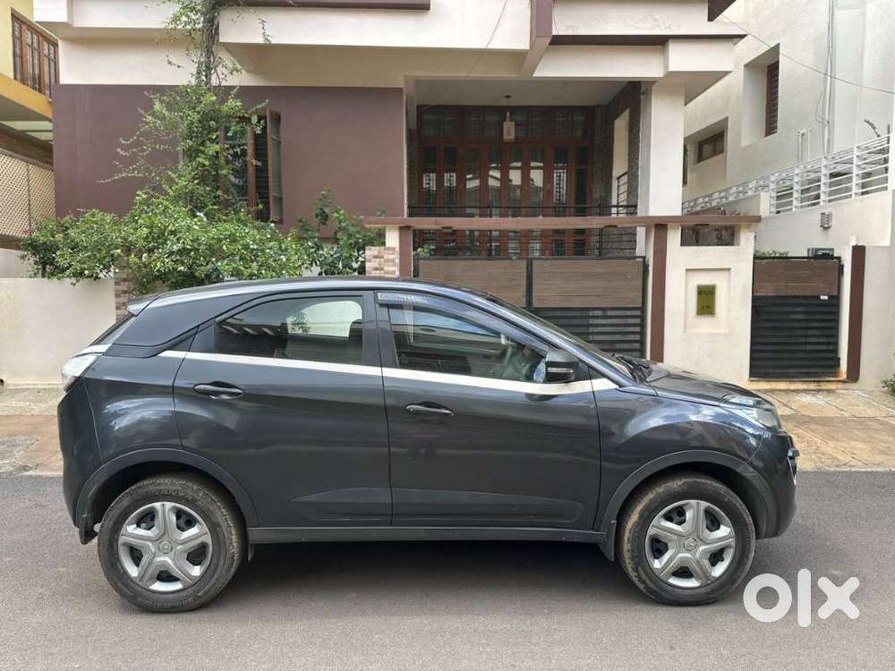 Tata Nexon 1.2 Revotron Xt, 2019, Petrol