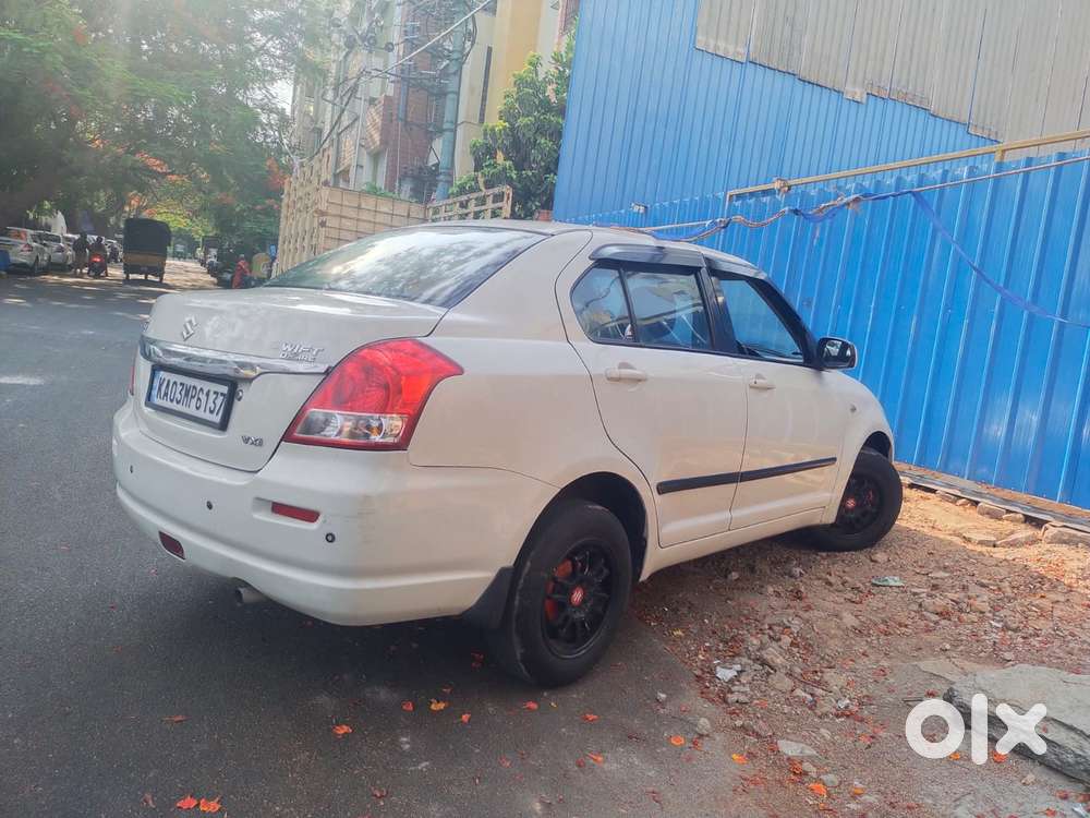 Maruti Suzuki Swift Dzire 1.2 Vxi Bsiv, 2011, Petrol