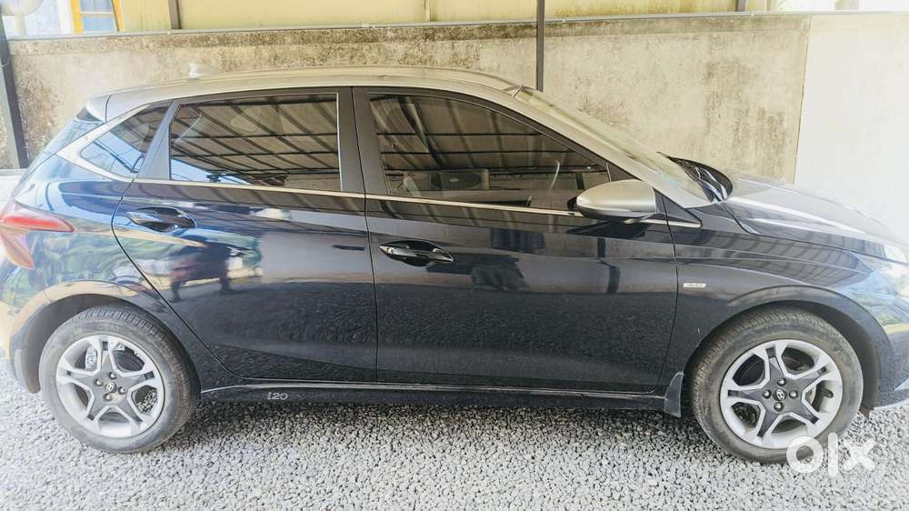 Hyundai I20 Sportz 1.2 Ivt Dual Tone, 2025, Petrol