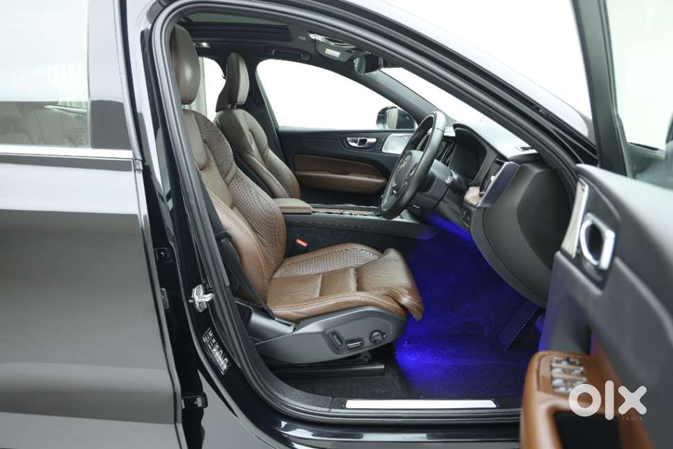 Volvo Xc60 Inscription D5, 2021, Diesel