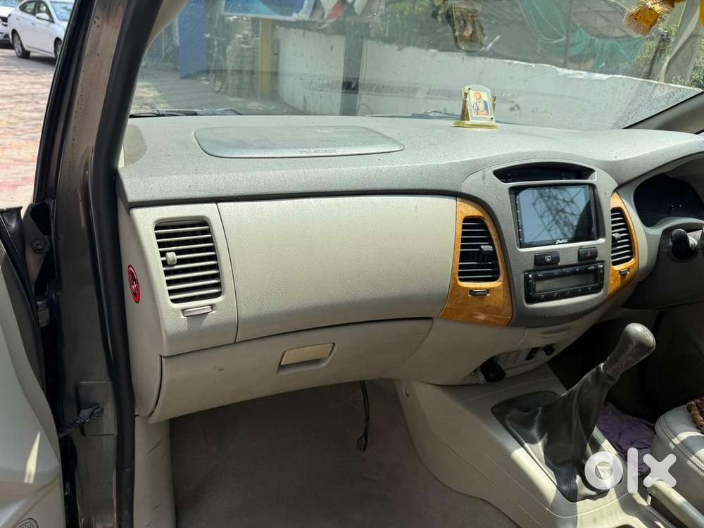 Toyota Innova 2011 Diesel 125783 Km Driven