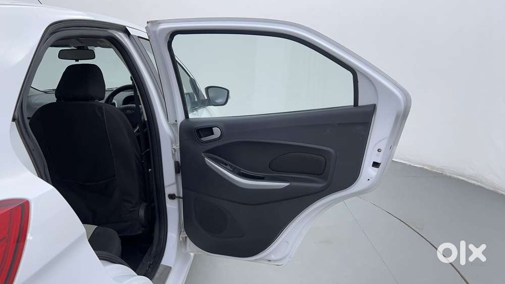 Ford Figo 1.2p Trend Mt, 2016, Petrol