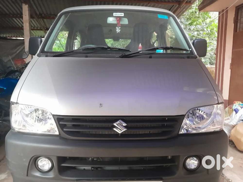 Maruti Suzuki Eeco 2025 Petrol 1462 Km Driven