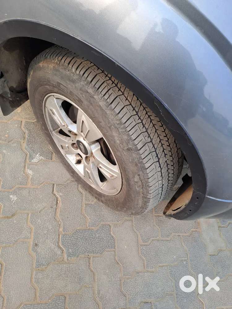 Mahindra Xuv500 2012 Diesel 65935 Km Driven