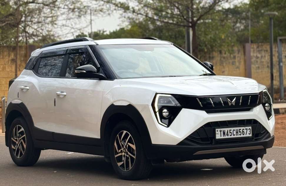 Mahindra Xuv 3xo Ax5 Pm Mt, 2025, Petrol