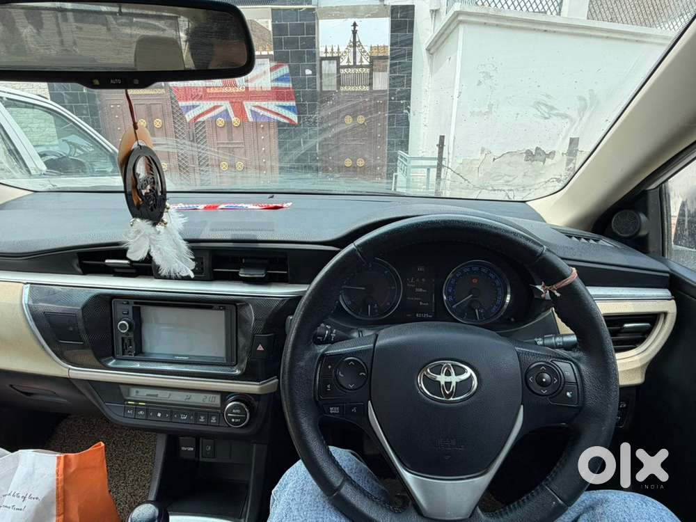 Toyota Corolla Altis 2016