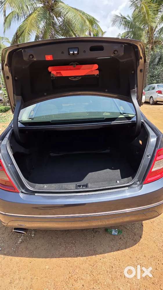 Mercedes-benz C-class 2008 Diesel 78000 Km Driven