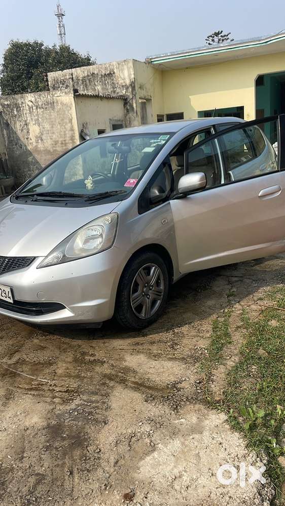 Honda Jazz Petrol 2010 Bulbul Ka Baccha Kuch Kaam Krvane Ki Jrurt Nhi