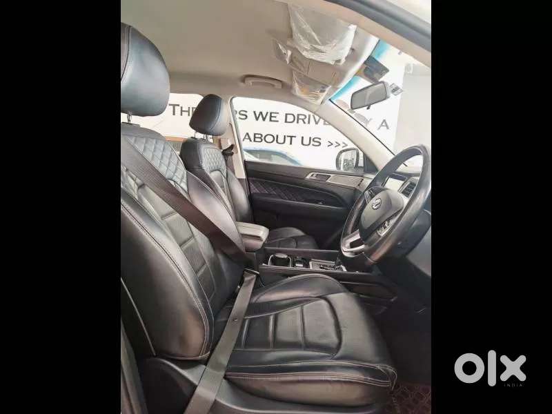 Mahindra Alturas G4, 2022, Diesel