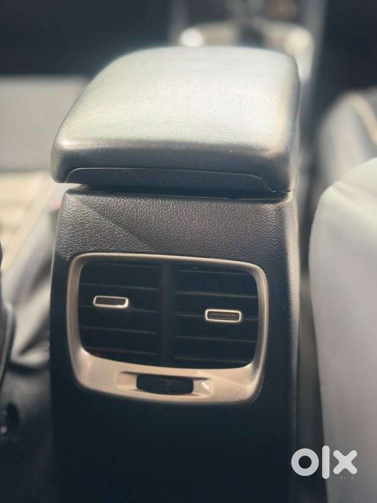 Hyundai Venue S Turbo, 2021, Petrol