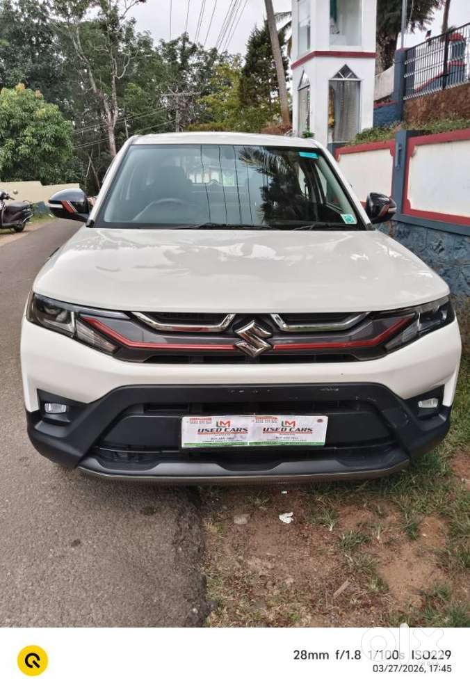 Maruti Suzuki Brezza 1.5 Lxi Smart Hybrid, 2023, Petrol