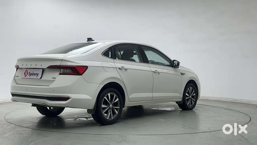 Skoda Slavia Style 1.5l Tsi Dsg, 2023, Petrol