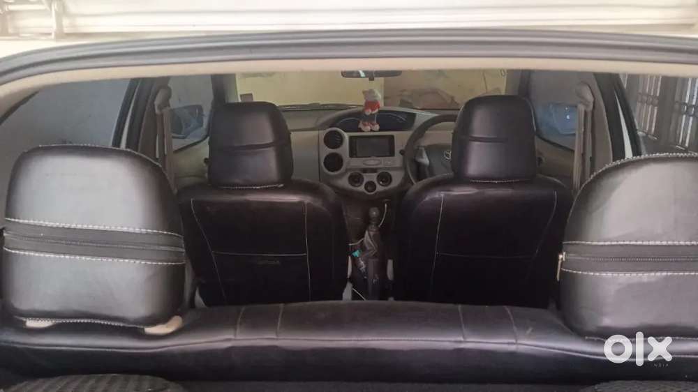 Toyota Etios Liva 2015