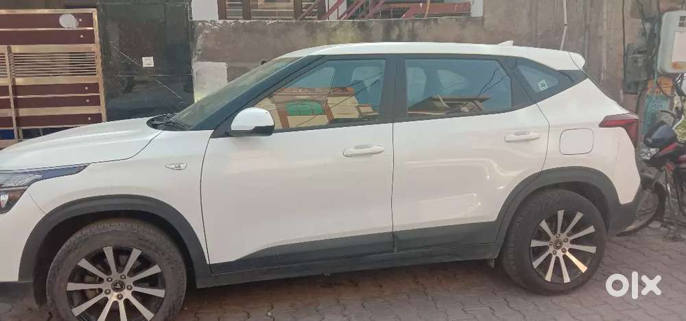 Kia Seltos 2023 Petrol Well Maintained