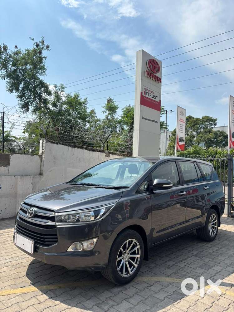 Toyota Innova Crysta [2020-ongoing] 2.4 Gx 7 Str, 2017, Diesel
