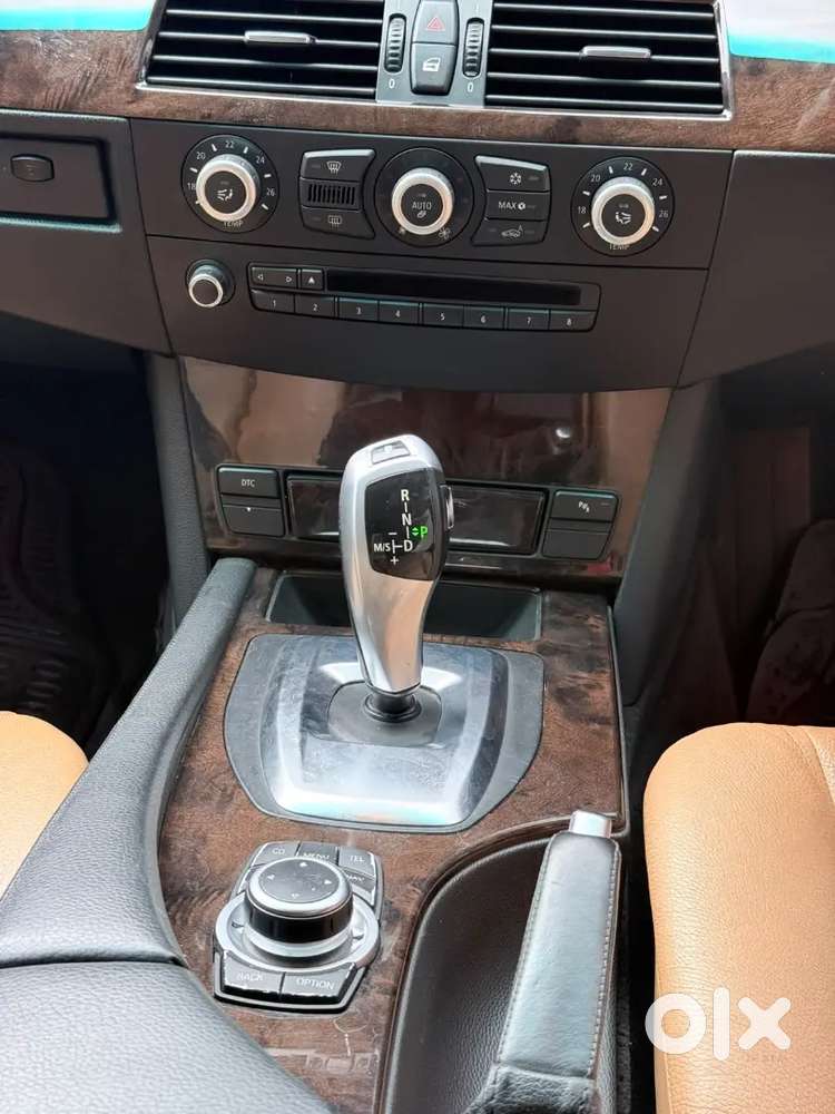 Bmw 5 Series 530i 2010