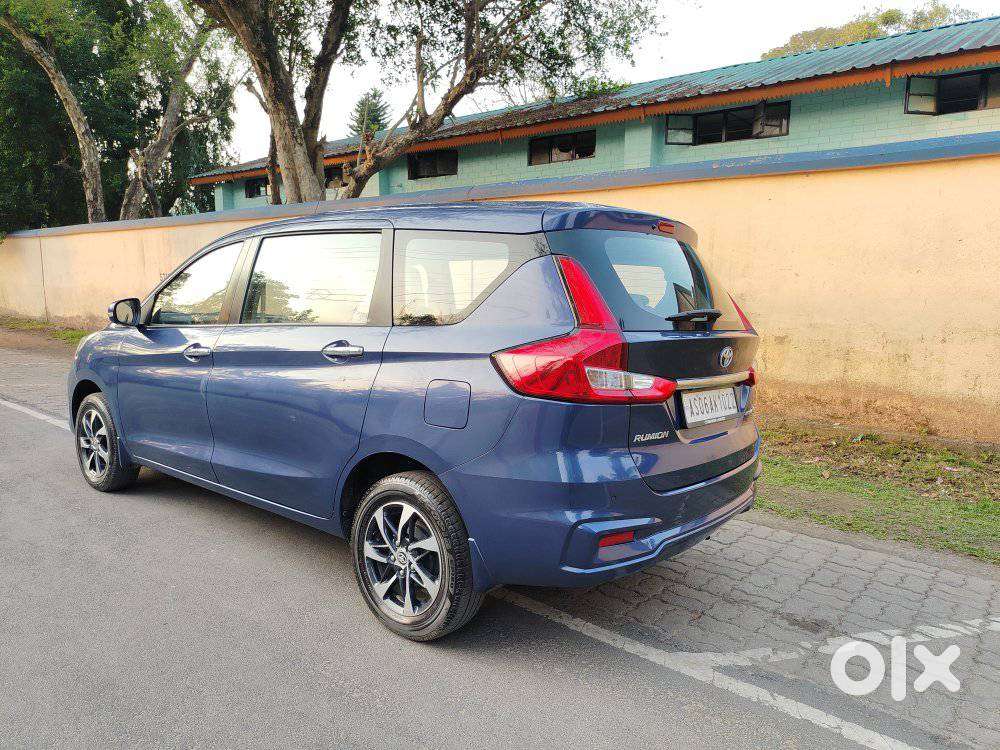 Toyota Rumion V Mt, 2023, Petrol